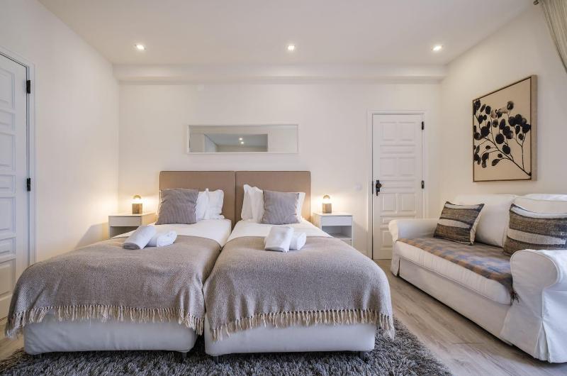 Ocean Blue Apartment & Studio - image 27