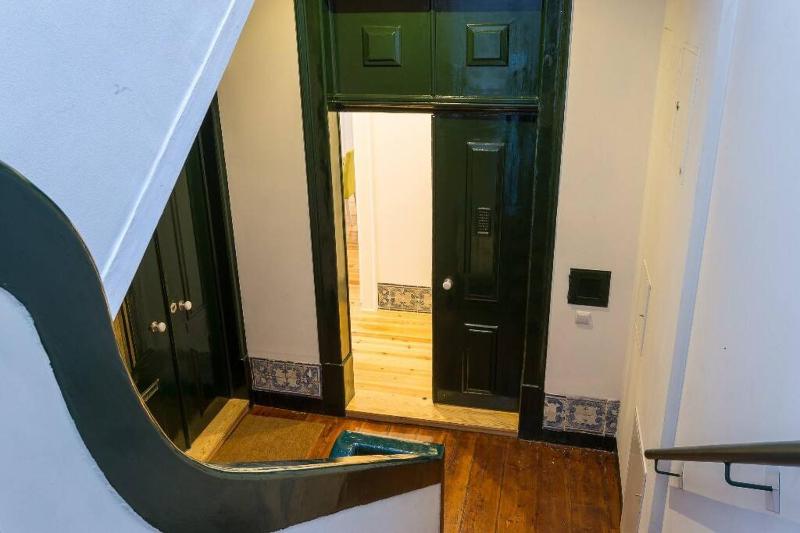 Three-Bedroom Apartment image 4