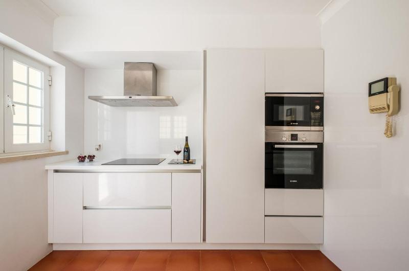 Seafront Unit 2 - image 5