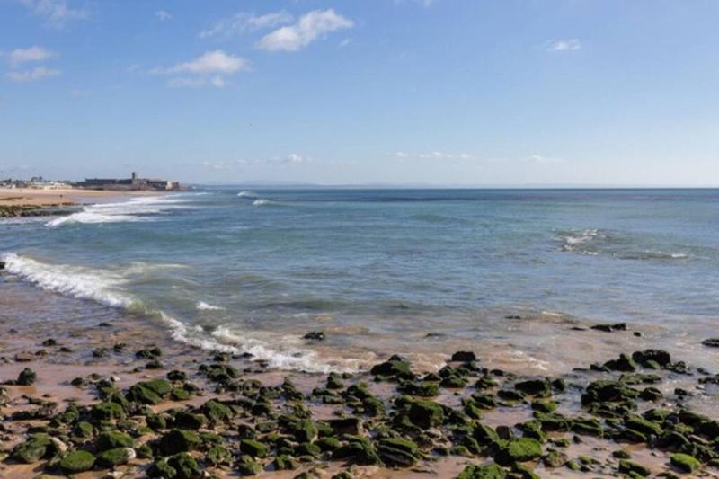 Carcavelos - Holiday Beach Apartment - image 11