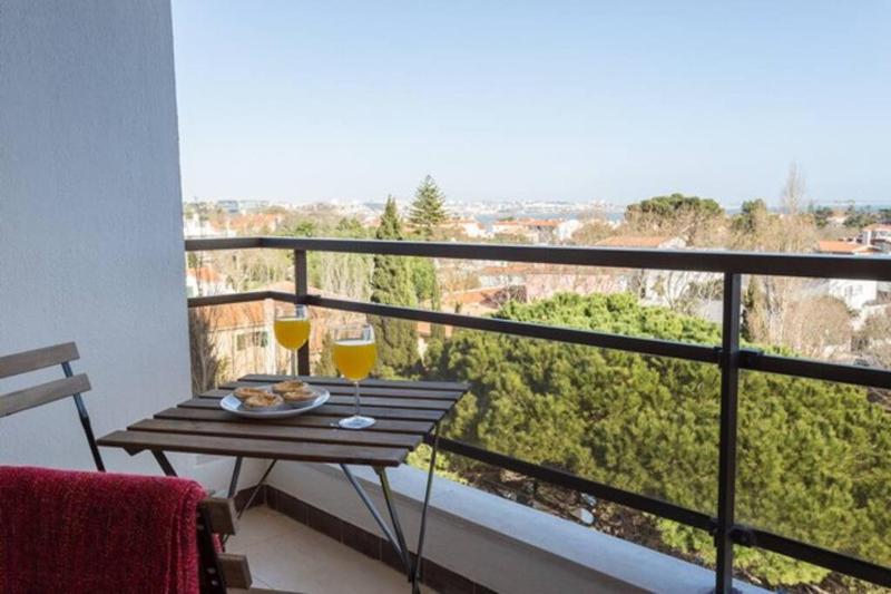 Cascais Panoramic Apartment - image 7