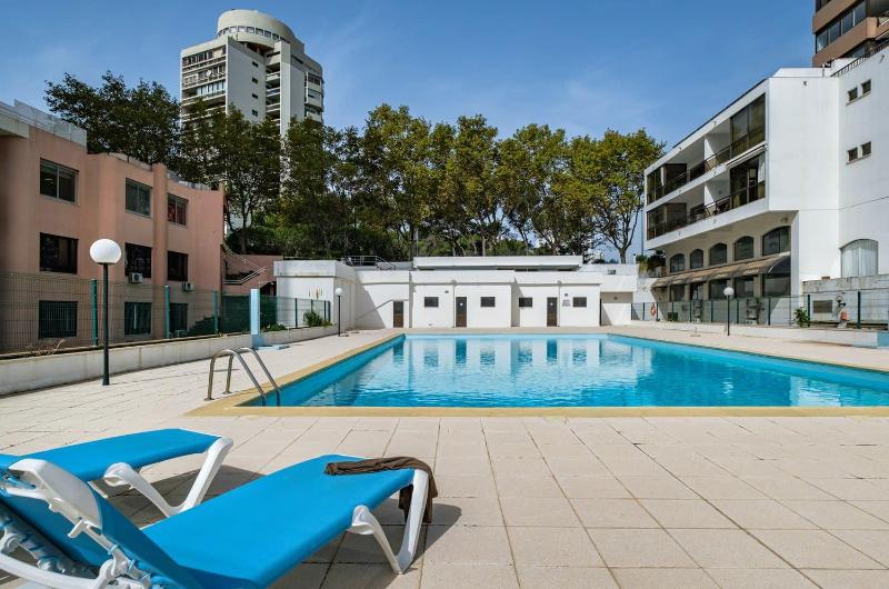 Cascais Panoramic Apartment - image 26