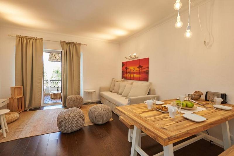 Central Oasis Apartment - image 15