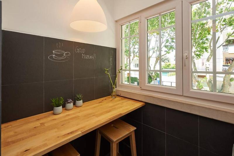 Central Oasis Apartment - image 17