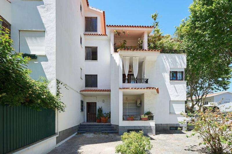 Central Oasis Apartment - image 16