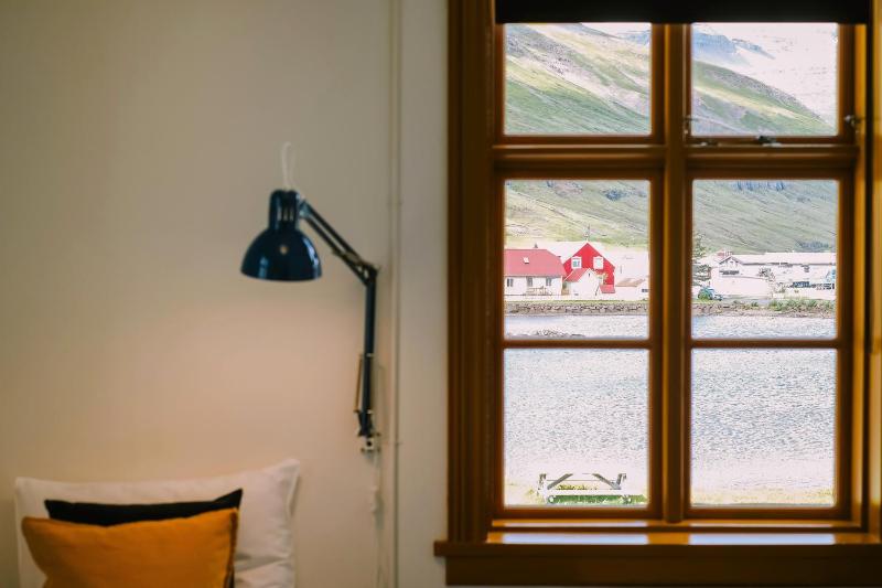 Single Room image 3