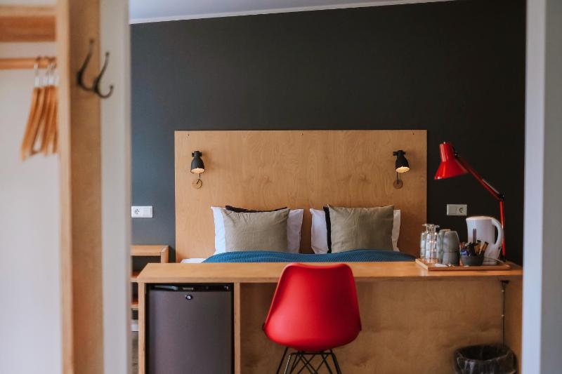Superior Triple Room image 4