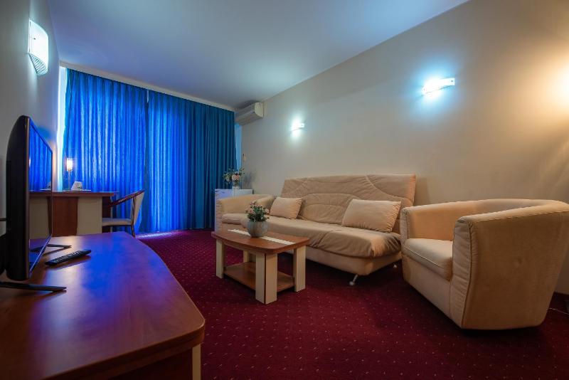 Suite image 3