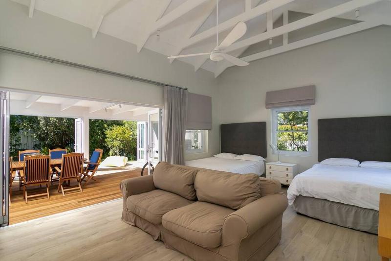 Comfy Home on Thesen Islands with Pool - image 15