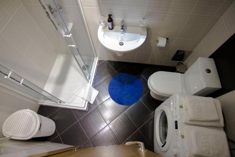 Perla family apartment with parking - image 6