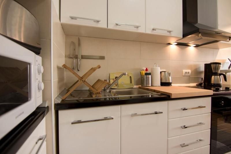 Perla family apartment with parking - image 14