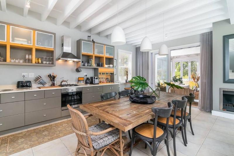 Picturesque Retreat on Thesen Islands - image 16