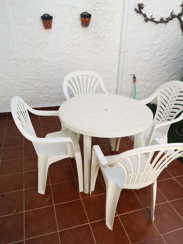 One-Bedroom Apartment (3 Adults) image 2