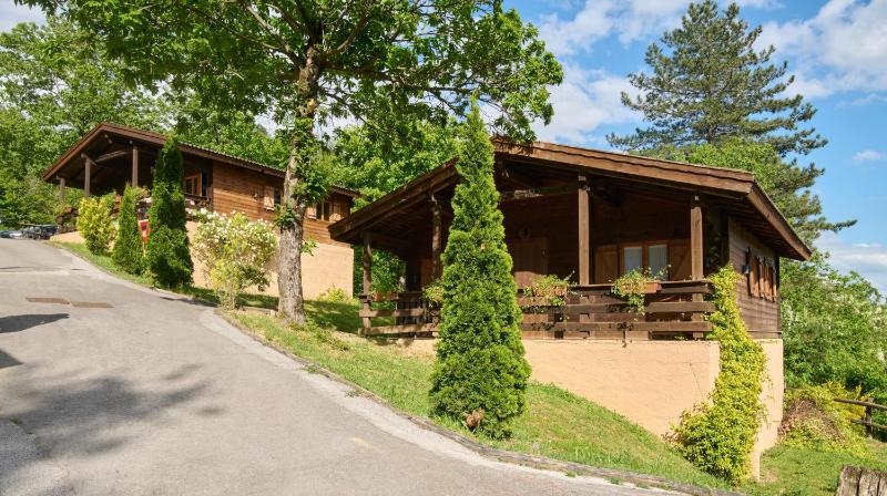 Chalet image 2