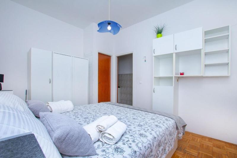 Apartment Maksim - image 22