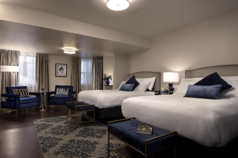 Large Queen Room image 3