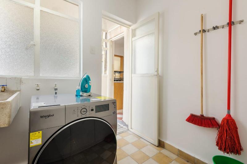 Delightful 2BR with Balcony in Roma Norte - image 9
