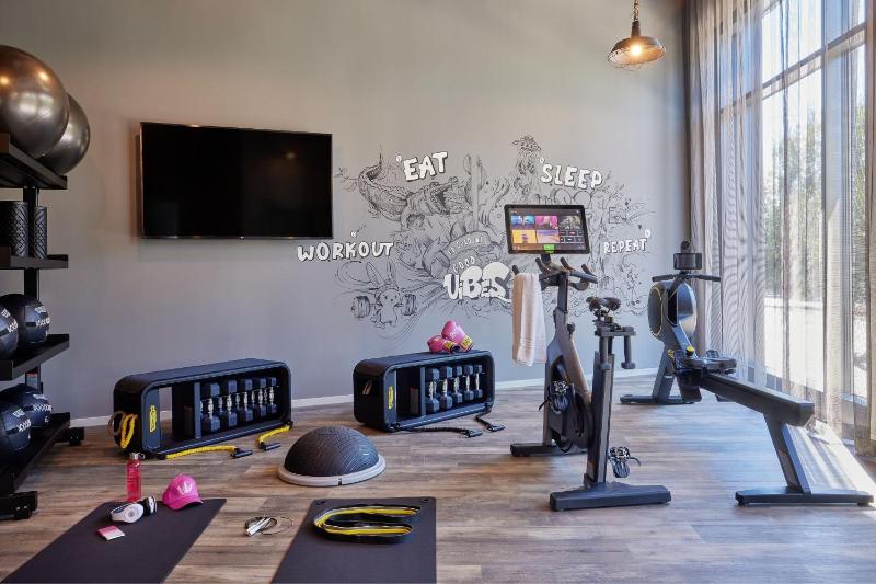 Moxy Cologne Muelheim - image 15