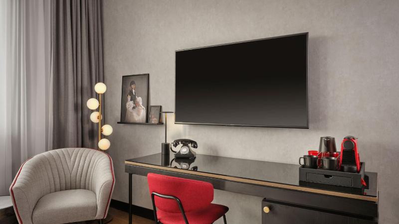 Standard Twin Room image 3