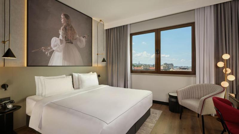 Standard Double Room image 1