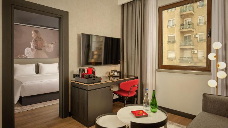 Junior Suite image 1