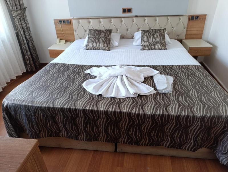 Budget Double Room image 3