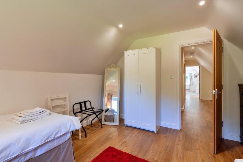 Finest Retreats - The Old Granary - image 11