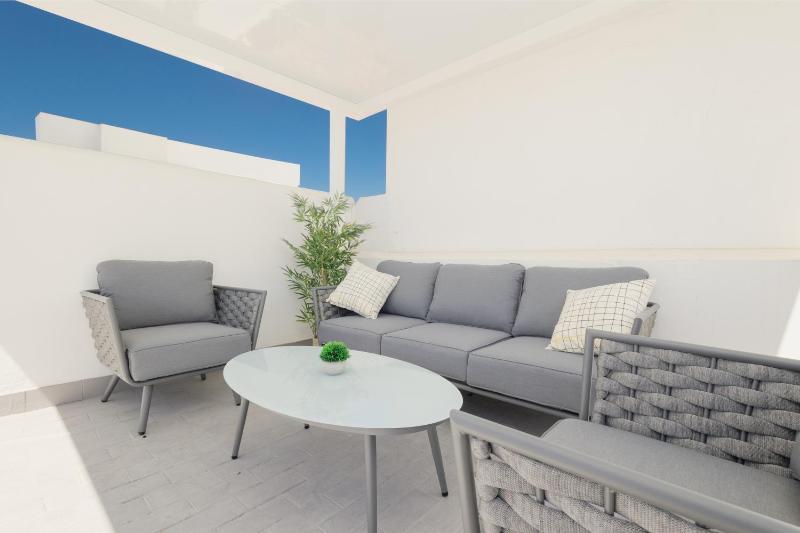 Townhouse recently renovated and 200m from La Cala beach in Mijas Costa - image 33