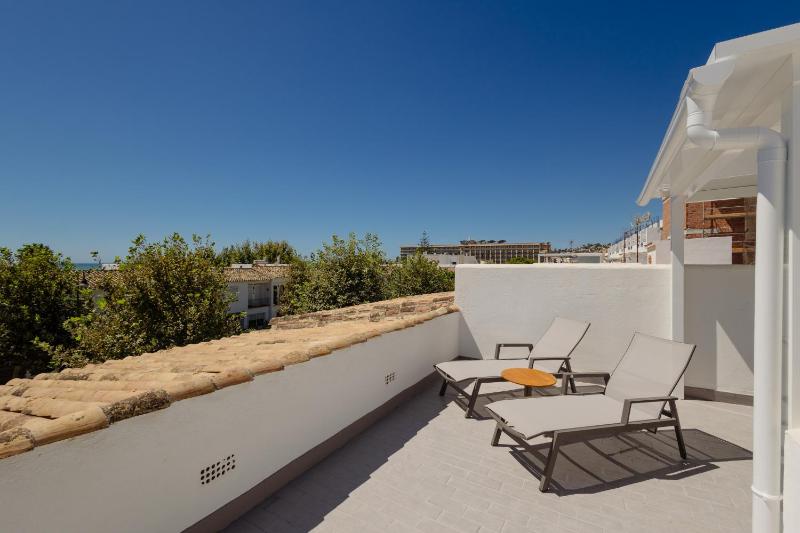 Townhouse recently renovated and 200m from La Cala beach in Mijas Costa - image 18