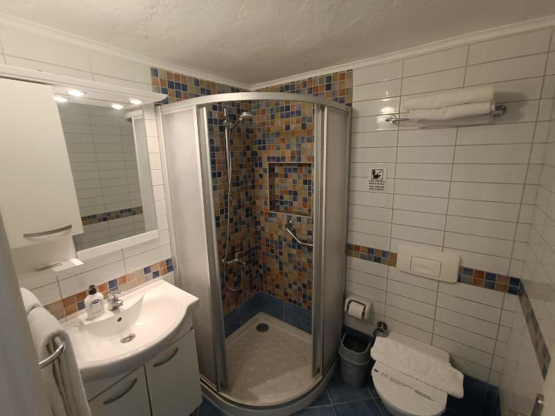 Superior Triple Room image 2