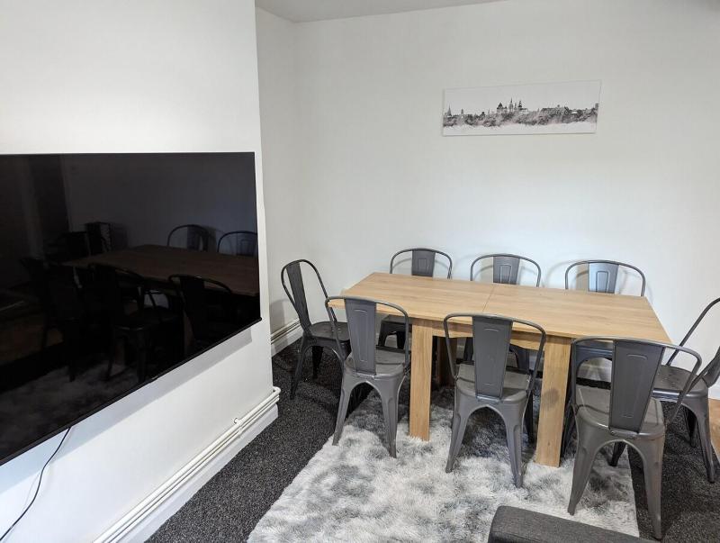 Two-Bedroom Apartment image 4