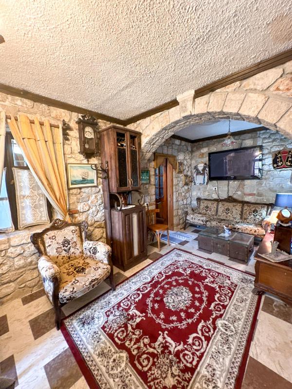 Basic Triple Room image 2