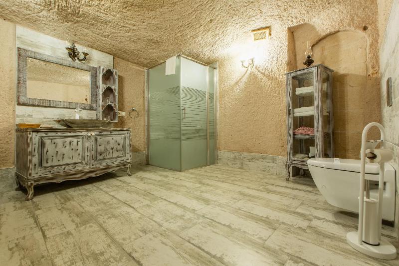 Suite with Private Pool image 2
