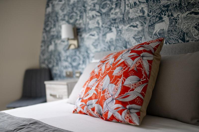 Standard Double Room image 3