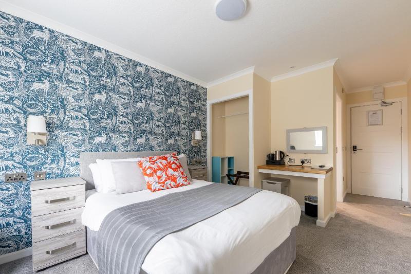 Standard Double Room image 4
