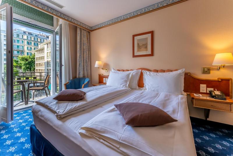 Superior Double or Twin Room image 3