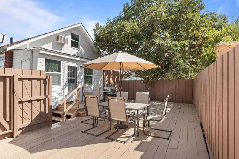 Cozy Entire Home The Breakfast Club House 3BR 2 BA - image 31
