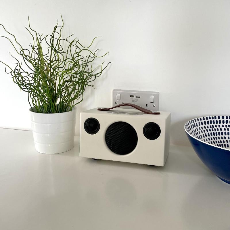 Redland Retreat Cosy Garden Studio for 2 - image 15