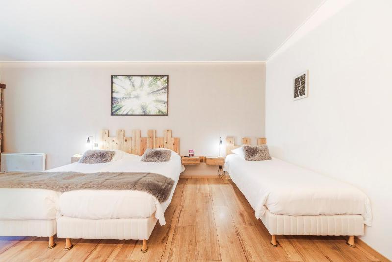 Classic Triple Room image 1