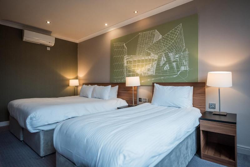 Classic Triple Room image 1
