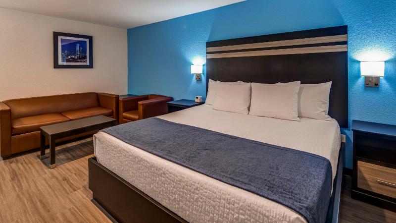 King Room image 4