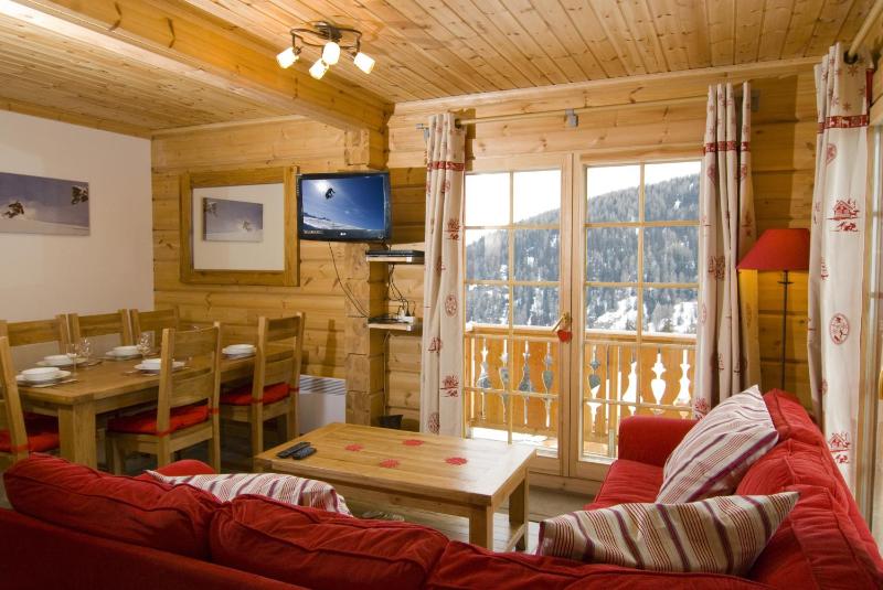 Three-Bedroom Chalet - 8 people image 1