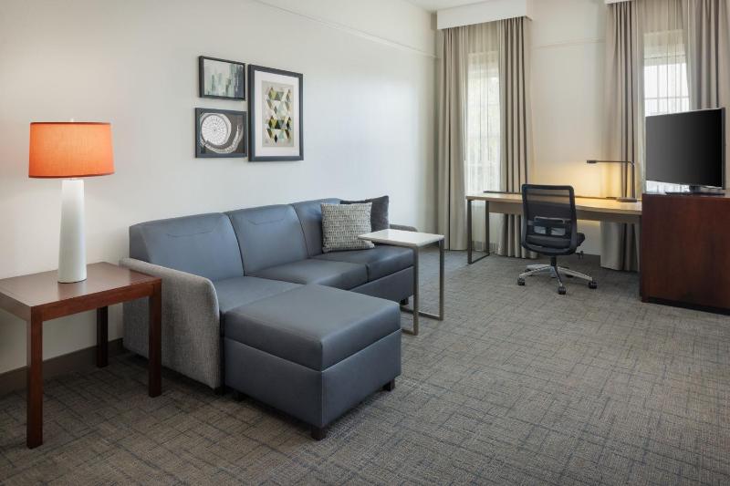 Residence Inn by Marriott Savannah Downtown/Historic District - image 9