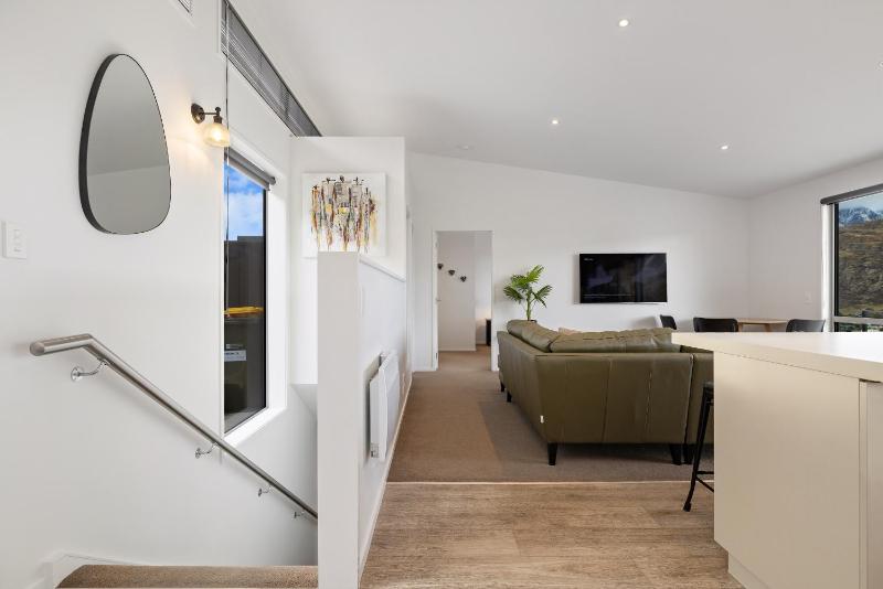 Top of the Lake - Queenstown Holiday Home - image 23