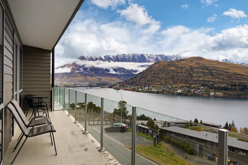 Top of the Lake - Queenstown Holiday Home - image 20