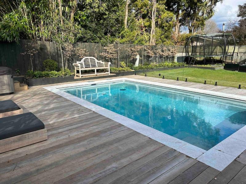 Ultimate 5-Star Getaway - Perfect for Any Season - image 29