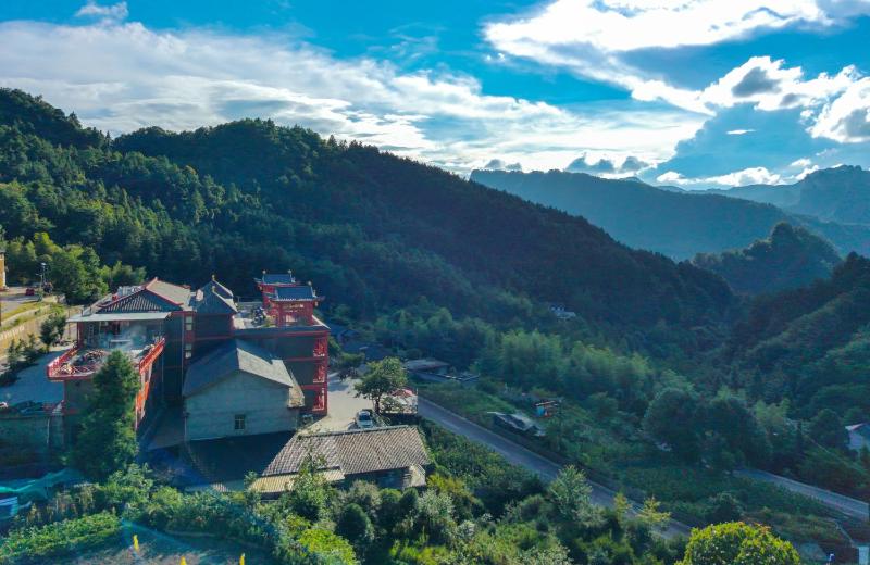 Guanshan Garden Ancient Chinese Holiday Inn Zhangjiajie National Forest Park Branch - image 24