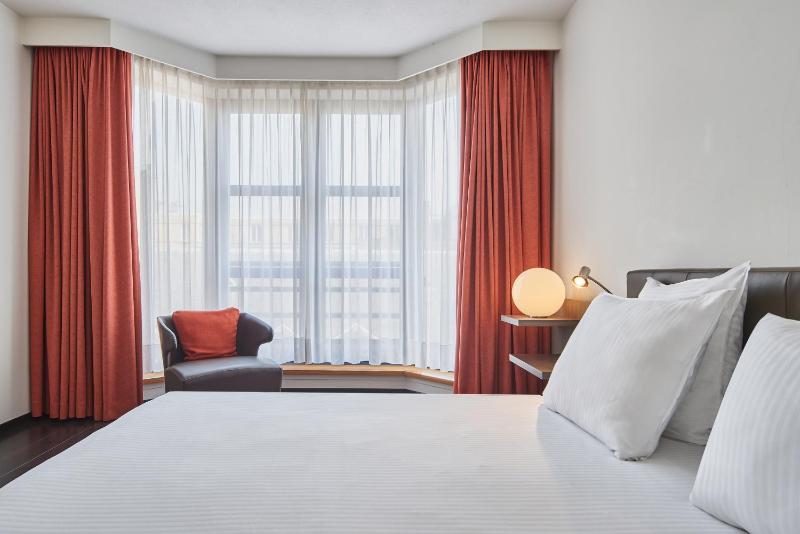 Standard Double Room image 4