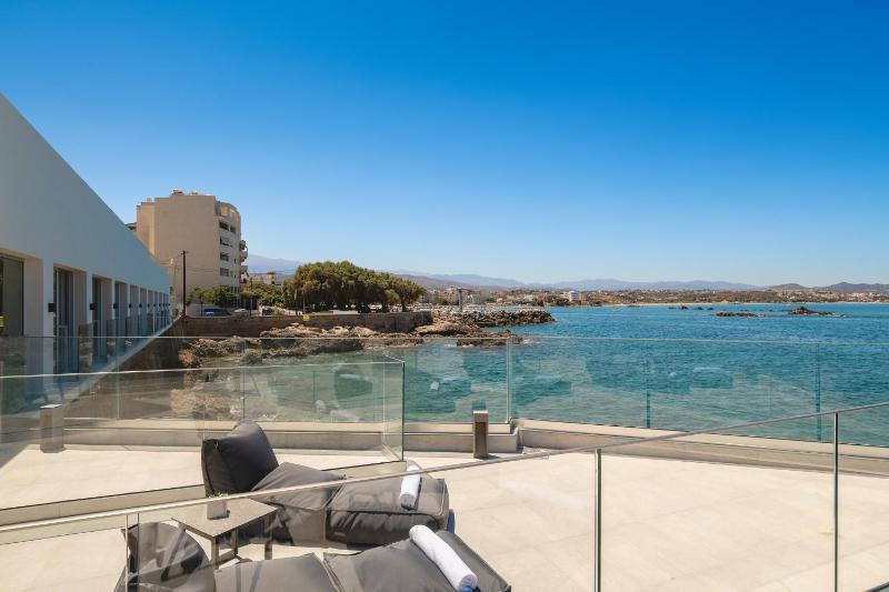 Elia Sea Suites - image 8