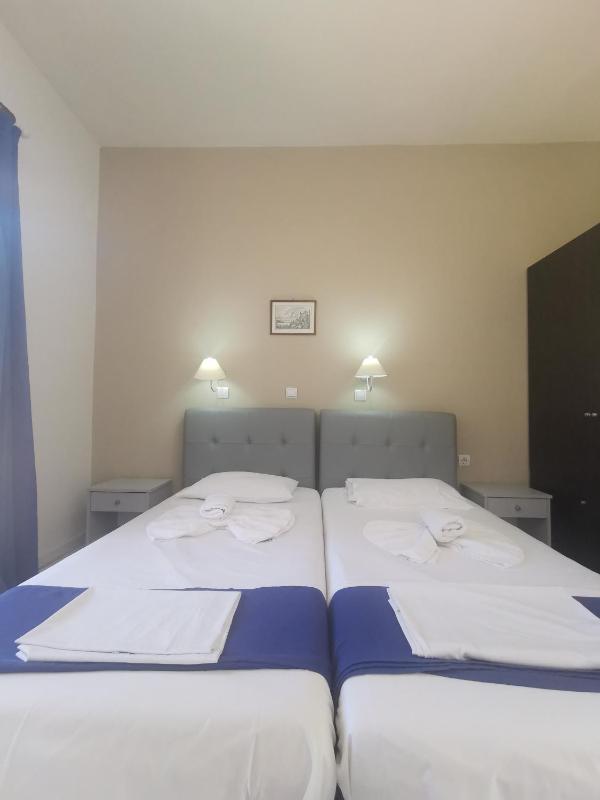 Triple Room image 2